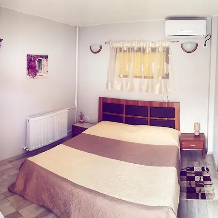 Blanca M6 Mamaia Nord Vendégház 3*