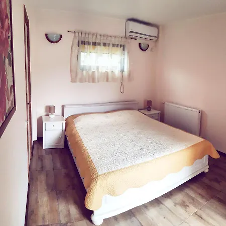 Blanca M6 Mamaia Nord Vendégház 3*